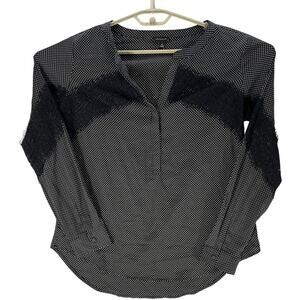 Ann Taylor Blouse Women Size M Black White Polka Dots Lace Detail Long Sleeves